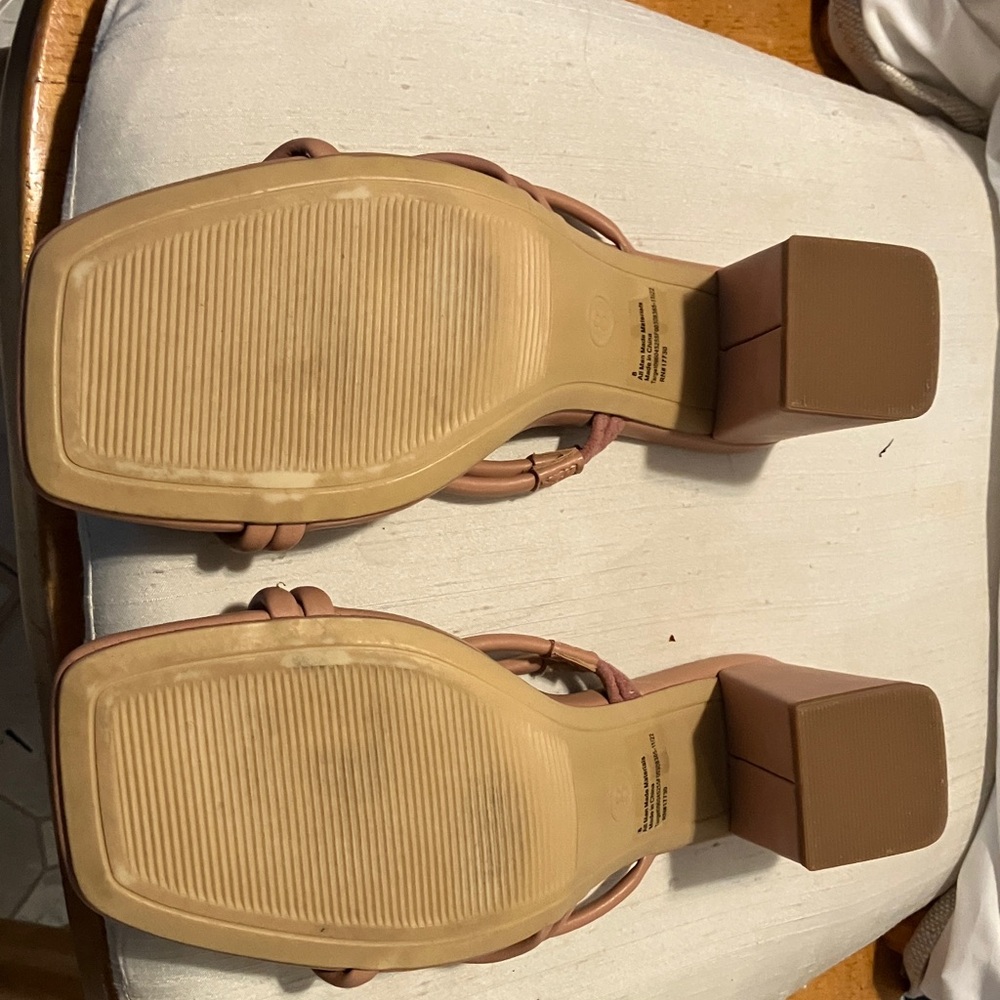 A New Day. Sz 8 , taupe -tan slip ons with sturdy 2.5” heel. Great color n goes - Picture 9 of 12